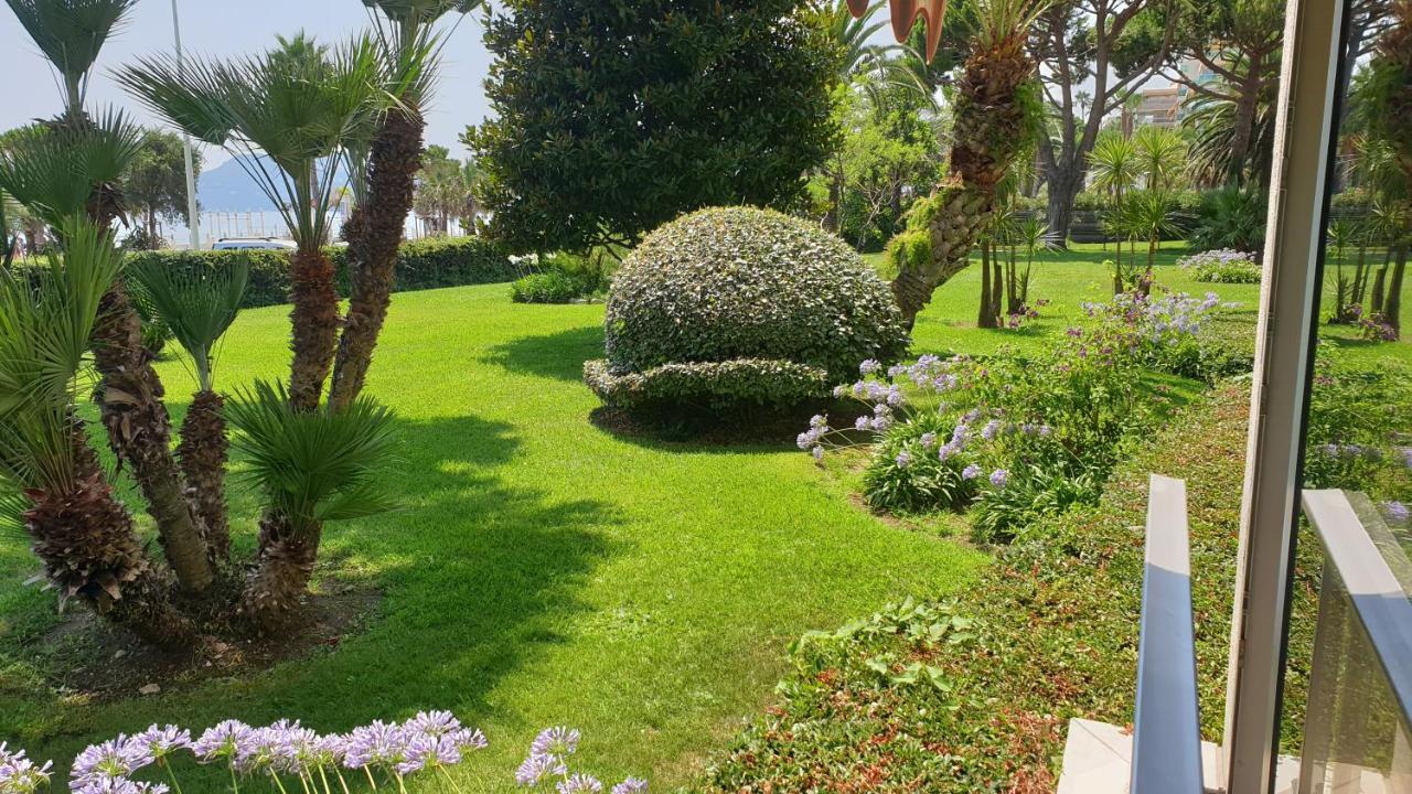 Garden&beach sea view apartment Cannes Buitenkant foto