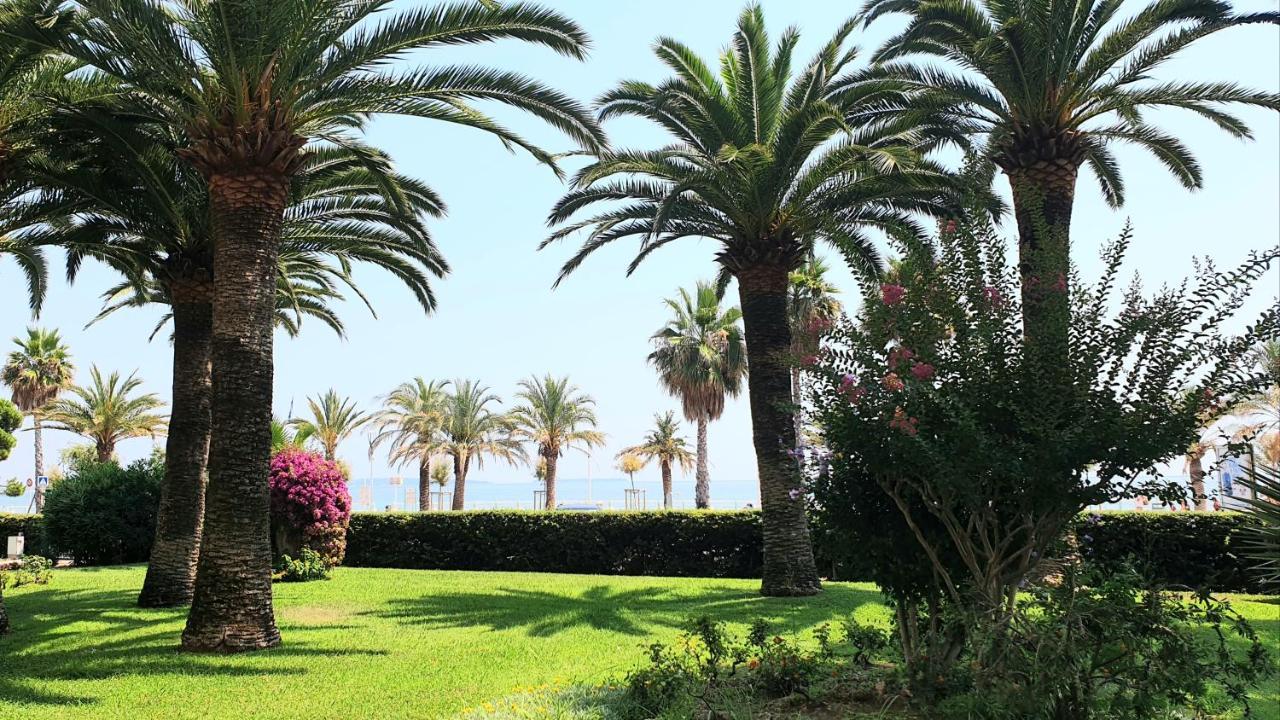 Garden&beach sea view apartment Cannes Buitenkant foto